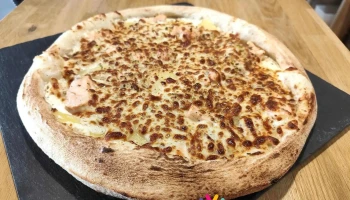 distributeur a pizzas artisanales 24/24 7/7 - 23230 Gouzon
