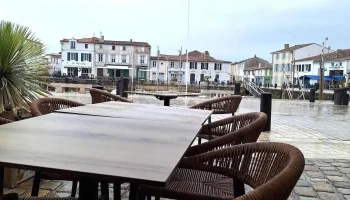 Le Bistrot (point Bar) - 17630 La Flotte