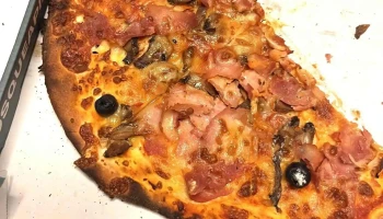 Le Kiosque à Pizzas - 39 Av. Du 8 Mai 1945