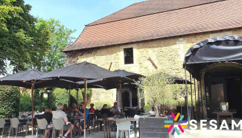 Restaurant gastronomique Château Les Merles - 24520 Mouleydier