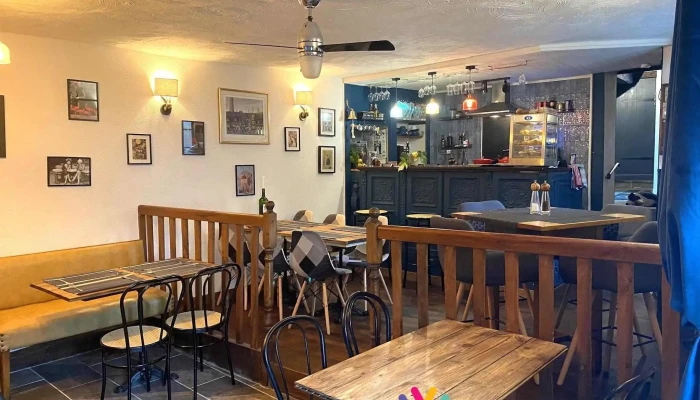 Alberts Petit Cafe Atmosphere - Bellac