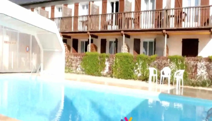 Auberge De La Vallee Dossau Equipements - Izeste