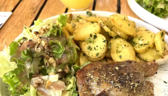 Bar Brasserie De La Halle -  Brasserie - Pays De Belvès