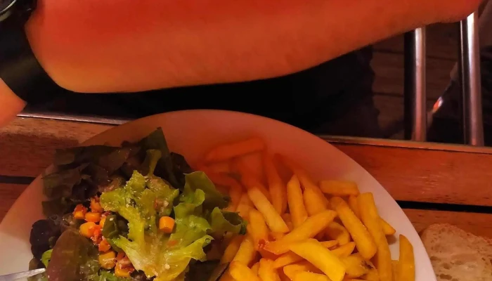 Bar Brasserie De La Halle -  Promotion - Pays De Belvès