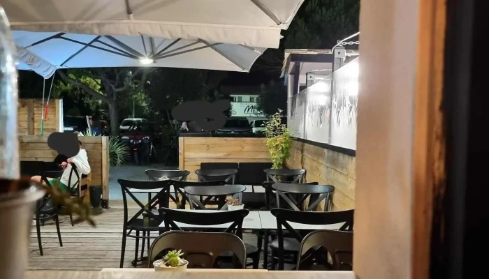 Bistrot Chez Lulu Atmosphere - La Couarde-sur-mer