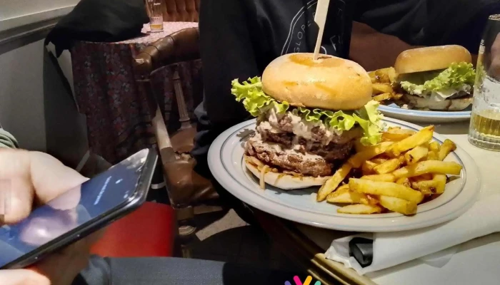 Bistrot Madelon -  Plats Et Boissons - Pays De Belvès