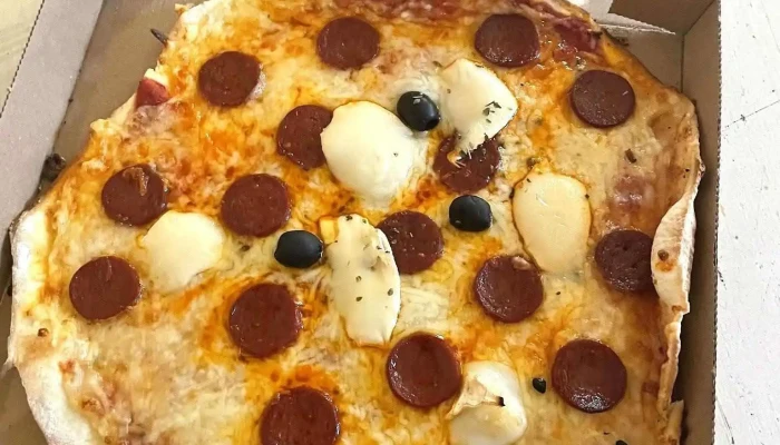 Camion Pizza Ars En Re U Express Tout - Ars-en-ré