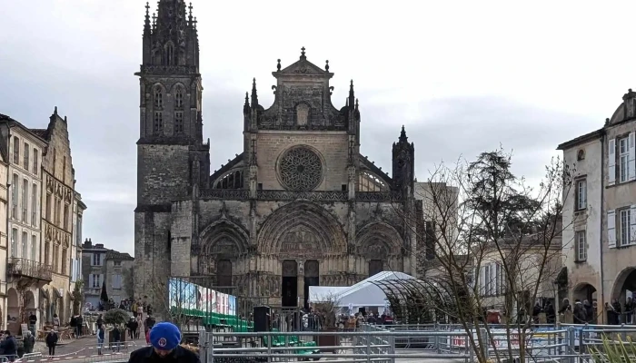 Cathedrale Saint Jean Baptiste Telephone - Bazas