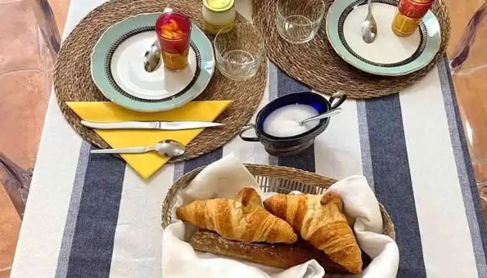 Chambres Dhotes Le Clos De La Cathedrale   Bazas Plats Et Boissons - Bazas