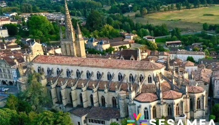 Chambres Dhotes Le Clos De La Cathedrale   Bazas Tout - Bazas