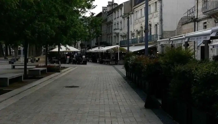 Cuisine Comptoir Et Compagnie -  Place De La Breche - Niort