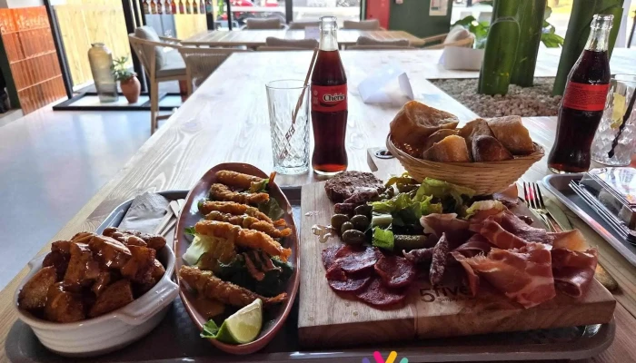 Henri Food Court | Pau - Lescar - 64230 Lescar