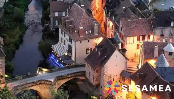 Hotel Les Maisons Du Pont   Charme Caractere Exterieur - Aubusson