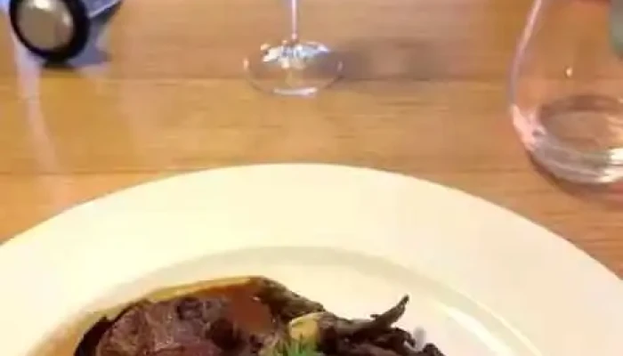 Hotel Restaurant Bar La Boule Dor Videos - Barbezieux-saint-hilaire