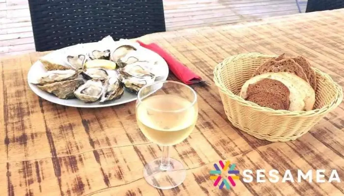 La Cabane De Lhuitre Du Saunier Plats Et Boissons - La Couarde-sur-mer