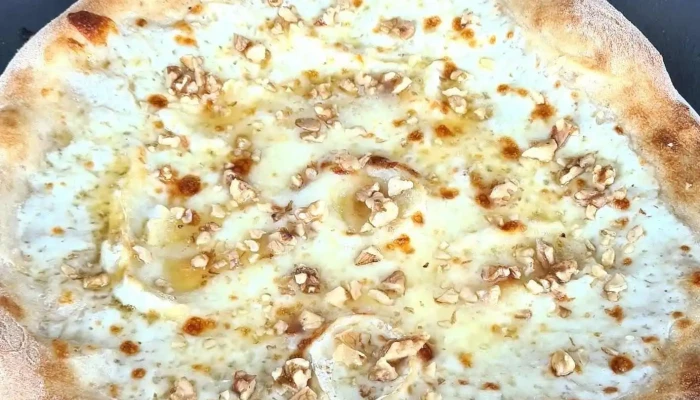 La Pizzs Du Clos Plats Et Boissons - Asson