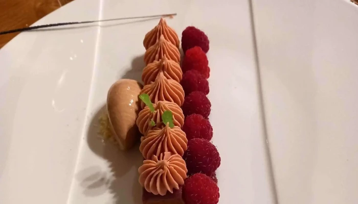 La Table De Leo Restaurant Francais - Saint-avit-sénieur