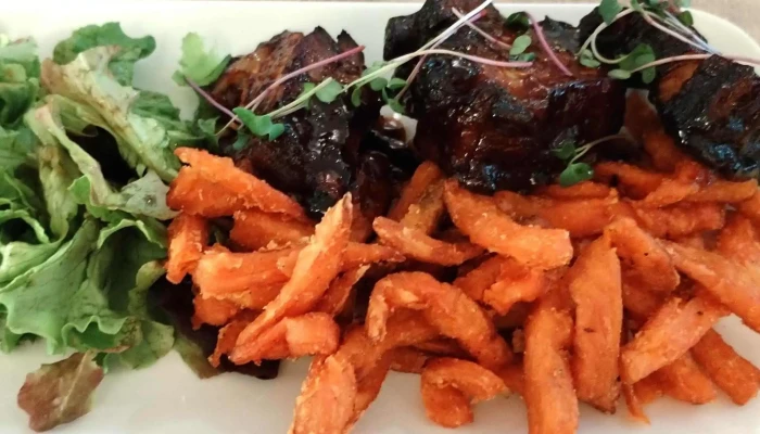 Le 7 Passe A Table Restaurant Bar A Vin Restaurant - Castres-gironde