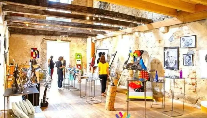 Le Cercle Des Arts De Bazas -  Photos Du Proprietaire - Bazas