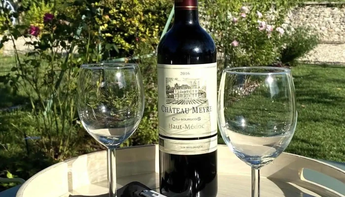 Le Clos De Meyre -  Plats Et Boissons - Avensan