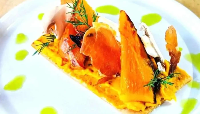 Le Ptit Bouchon Restaurant Plats Et Boissons - Beauvoir-sur-niort
