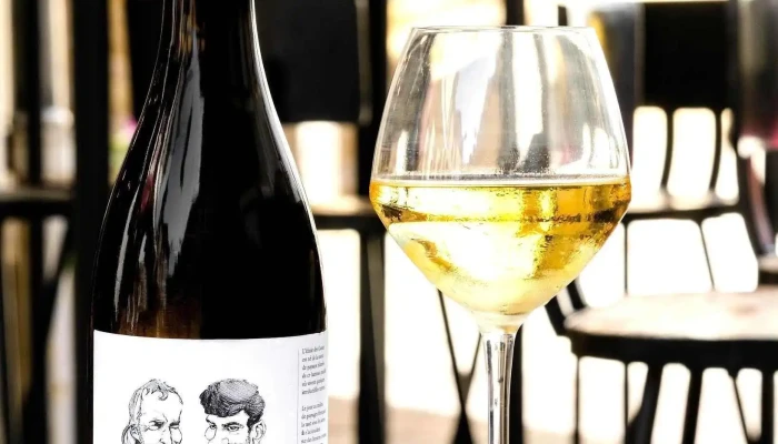 Le Q De Bouteille -  Photos Du Proprietaire - Azay-le-rideau