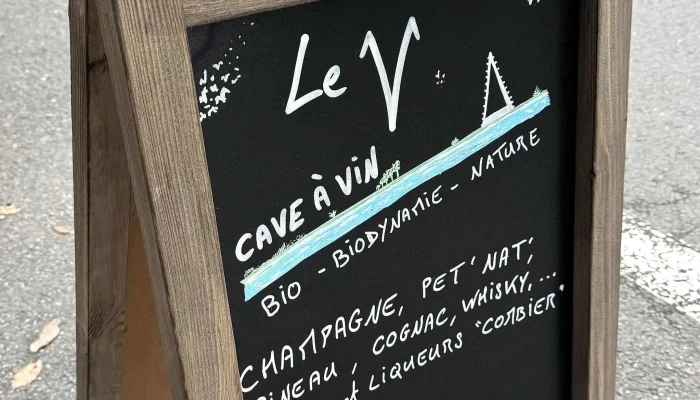 Le V Port D Ars Cave Bar A Vins Huitres Tapas Videos - Ars-en-ré