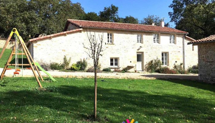 Les Demeures De Valette -  Exterieur - Azay-le-brûlé
