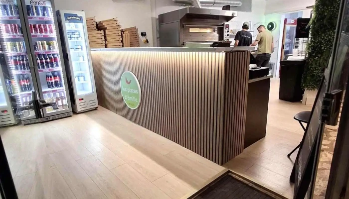 Les Pizzas d'Emilie Bruges - 33520 Bruges
