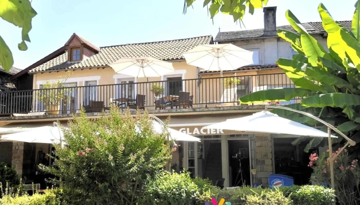 Logis Hotel Les Flots Bleus Exterieur - Beaulieu-sur-dordogne