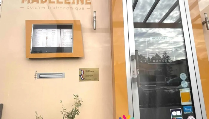 Madeleine -  Les Plus Recentes - Niort