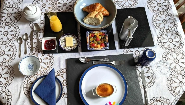 Maison Bellachonne -  Plats Et Boissons - Bellac