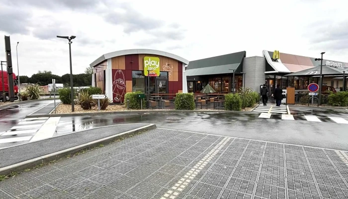 Mcdonalds Emplacement - Saint-andré-de-cubzac