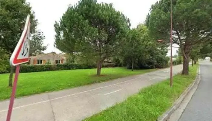 Miss Sirikwan -    Cuisine Thaie A Domicile Street View Et 360deg - Bassens