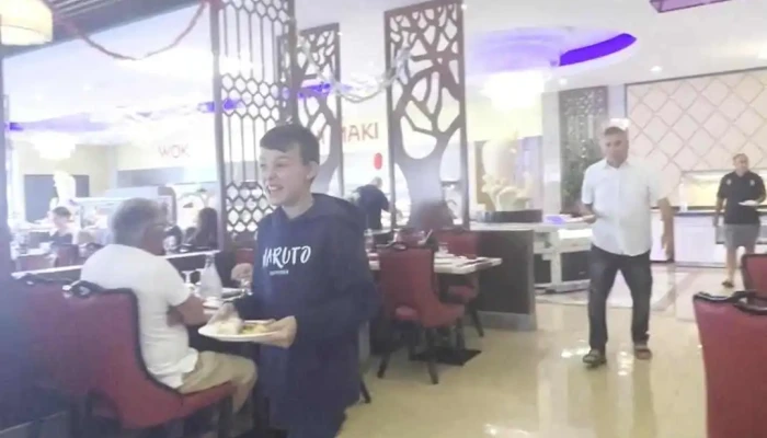 Panda King -  Videos - Bergerac