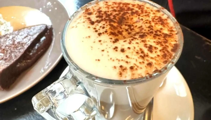 Quarts Coffee Kitchen -  Cappuccino - Agen