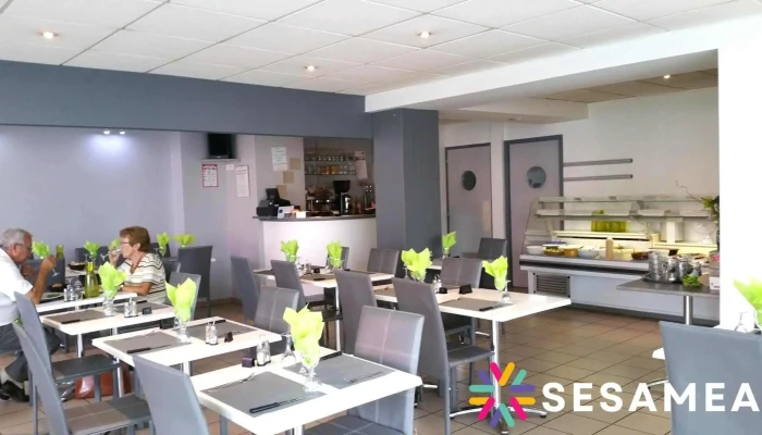Restaurant A Table Tout - Artix