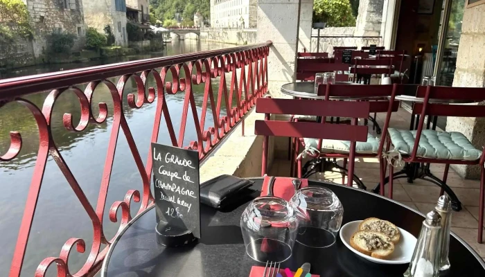 Restaurant Cote Riviere Atmosphere - Brantôme En Périgord