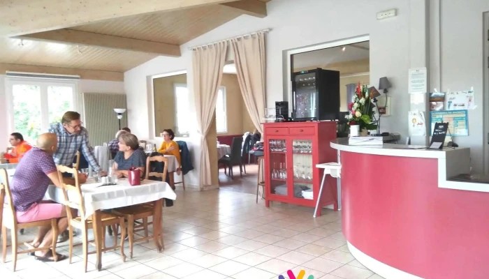 Restaurant Le Bon Repas -  Atmosphere - Barbezieux-saint-hilaire