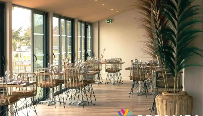 Restaurant Le Grand Large - Rivedoux Plage - Terrasse face mer - 154 Av. Des Dunes