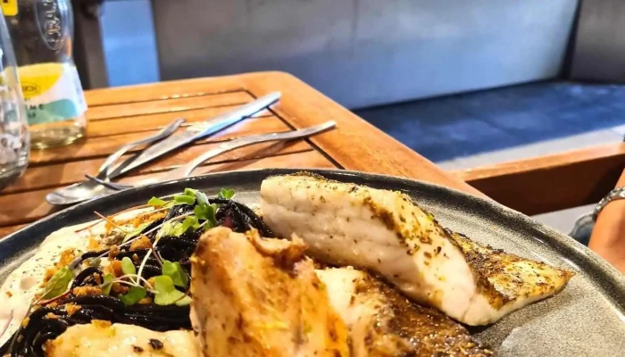 Sarl Le Saint Pierre -  Plats Et Boissons - Nay