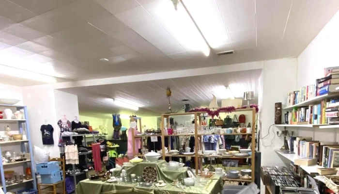 Tchica Cafe Et Ressourcerie Reductions - Bellac